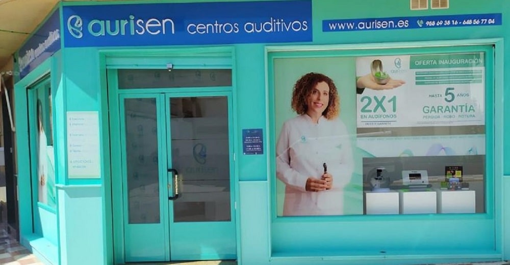 Entrada Centro Auditivo Aurisen Huétor Tájar